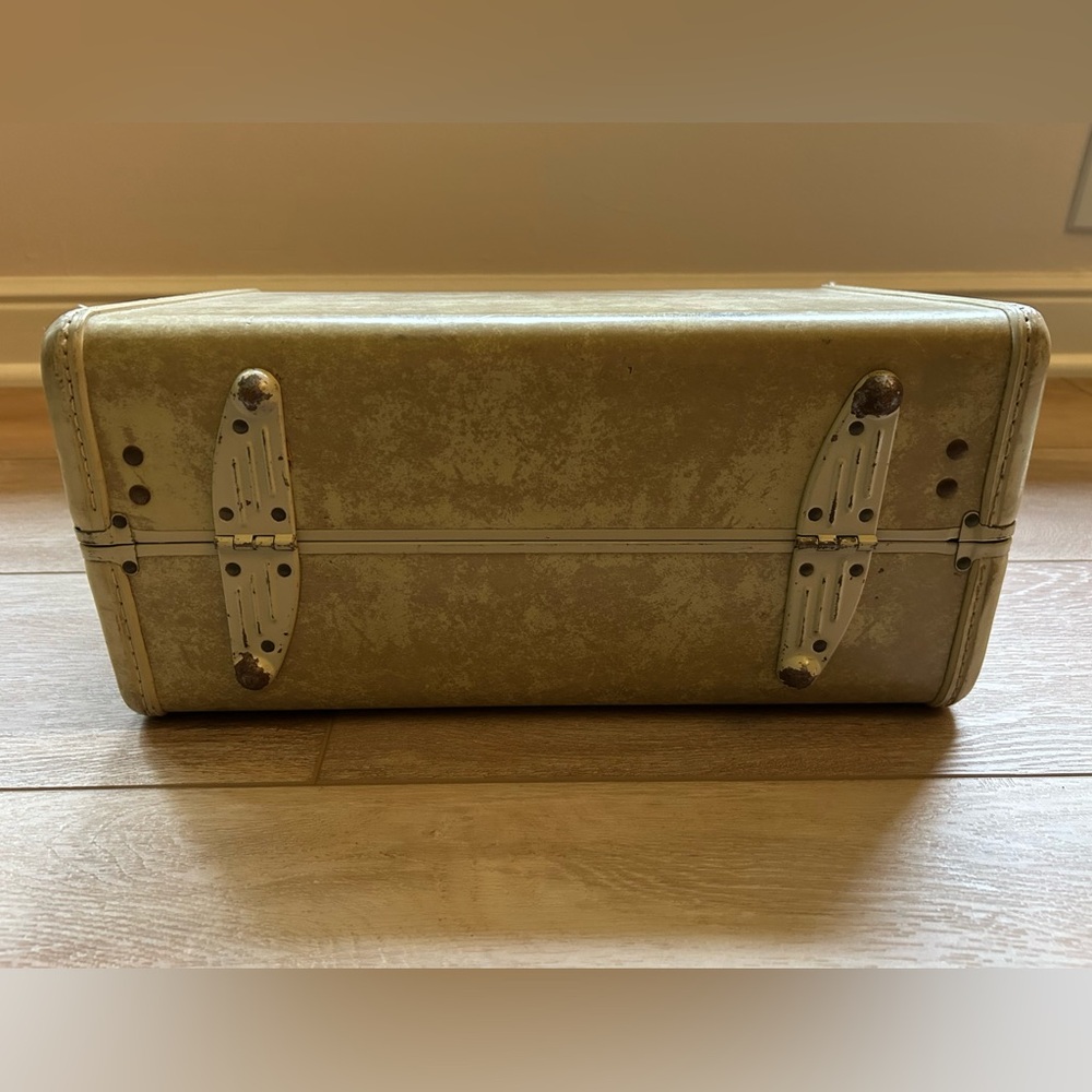 Vintage 1950โs Samsonite Shwayder Brothers Marble Cream Suitcase - Picture 8 of 11